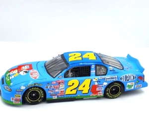 #24 Jeff Gordon DuPont Peanuts 50th Celebration Snoopy 1:24 Scale Stock Car - Picture 1 of 11