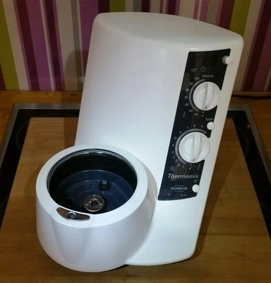 VORWERK THERMOMIX TM21 KÜCHENMASCHINE MIT KOCHFUNKTION GRUNDGERÄT *TOP* - Bild 1 von 4
