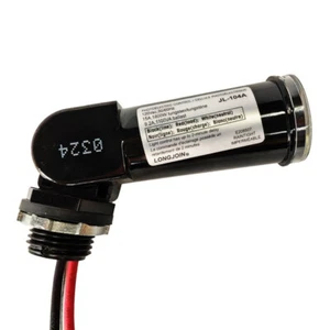 New 120V LED Dusk To Dawn Outdoor Swivel Cell Light Control Photocell Sensor - Picture 1 of 5