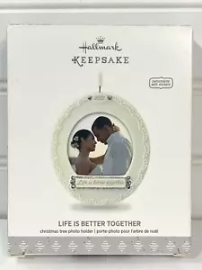 Nuevo en caja Hallmark Keepsake 2017 NUESTRA PRIMERA NAVIDAD JUNTOS Corazón ADORNO ORO ROSA - Imagen 1 de 4