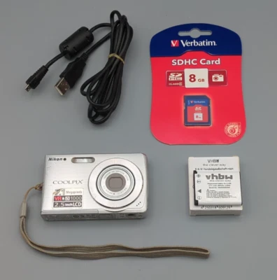 Nikon Coolpix S200 Digital Compact Camera 7.1MP Silver, New 8GB SD, Charger - Photo 1/4