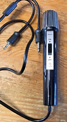 Realistic 200 OHM Dynamic Mic Microphone Cassette Vintage - Image 1 of 4