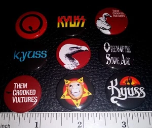 Josh Homme Button Pins Lot Them Crooked Vultures Queens Of The Stone Age Kyuss - Picture 1 of 1
