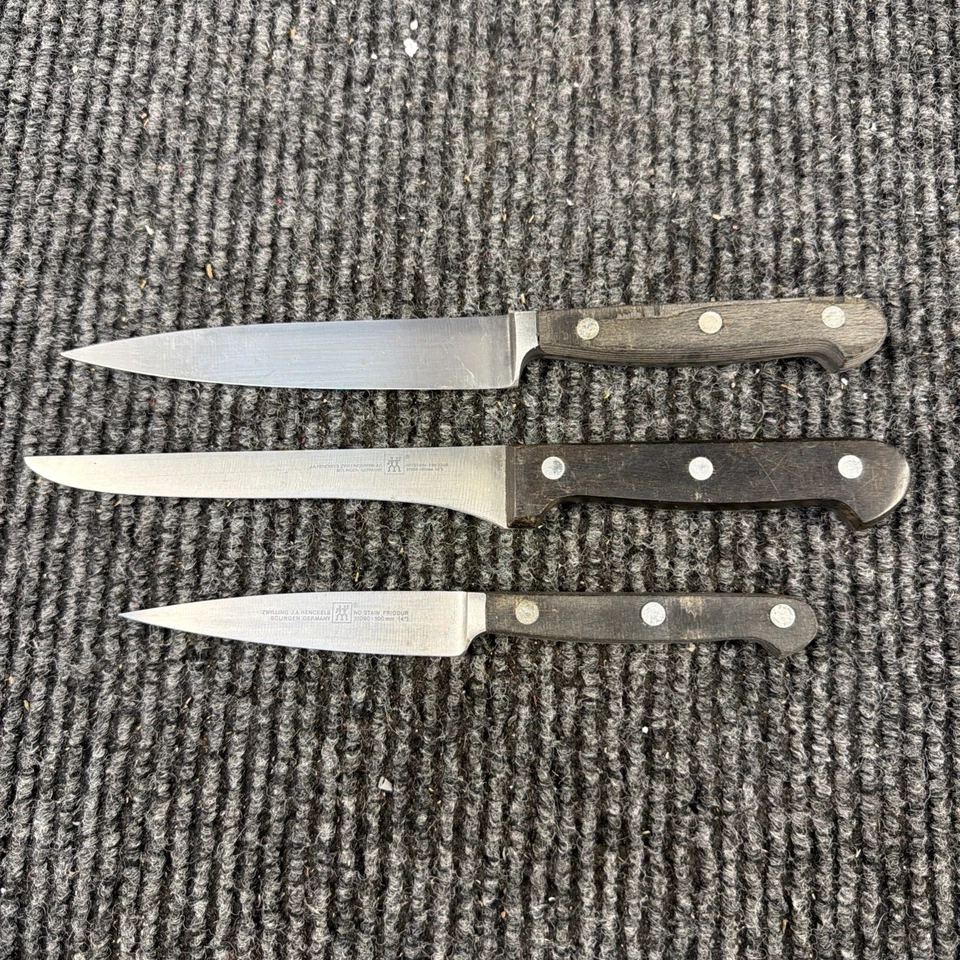 Conjunto J.A. Facas HENCKELS Alemanha sem mancha Friodur 31686-160, 31060-100 31060-140 - Imagem 1 de 3