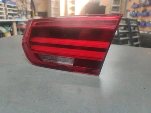 BMW 3 SERIES F31 INNER TAIL LIGHT RIGHT 015/2018 2SD012147 (K) - Picture 1 of 12