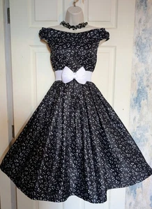 Lindy Bop Christie Musical print Retro 50s style Full Flare dress & belt sz 10 - Picture 1 of 10