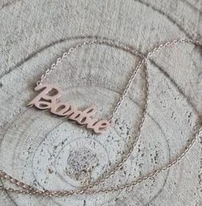 🍀 Collana Barbie simbolo cosplay ciondolo oro rosa  - Foto 1 di 3