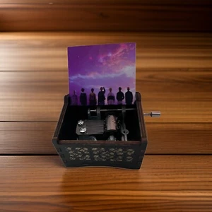 New “Spring Day” By BTS K-Pop Boy Band Hand Crank Hand Made Wooden Music Box - Picture 1 of 2