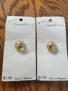 Coppia Bottoni Vintage B G E Originali Strass NUOVI Confezione Originale - Foto 1 di 3