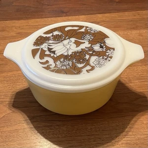 Vintage 1968-69 Pyrex Nouveau Floral 475-B Auflaufform 2 1/2 Quart mit Deckel gelb - Bild 1 von 17