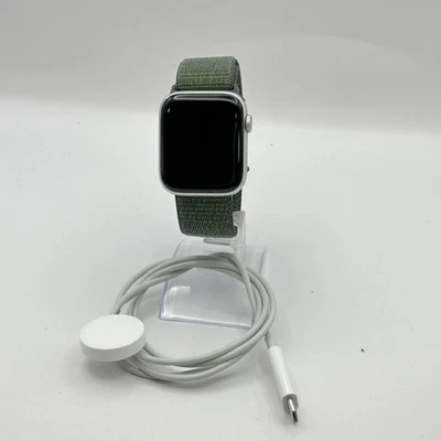 Apple Watch (SE) 2nd Gen. 44mm Silver Aluminum w/ Green Sport Loop (LTE) - 7/10 - Image 1 of 4