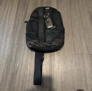 Tumi Alpha Bravo Monterey Sling Bag - Schwarz/Braun - Bild 1 von 2