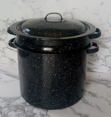 Black Speckled Enamelware Stock Pot W/ Strainer & Lid 24 C / 6 Quart - Image 1 of 4