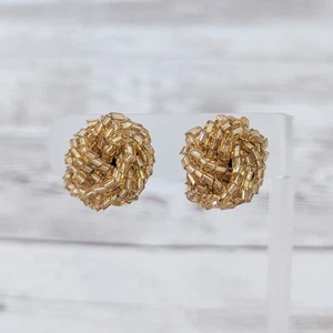 Pendientes de clip vintage amarillo mostaza con cuentas envolventes - Imagen 1 de 7