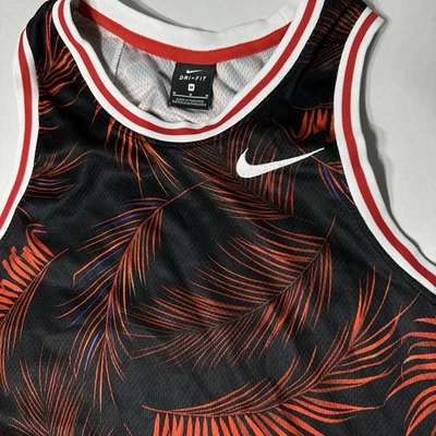 Camiseta deportiva de baloncesto Dri-Fit floral para hombre Nike DNA roja/negra #AJ3536-657 mediana Foto 1 de 4
