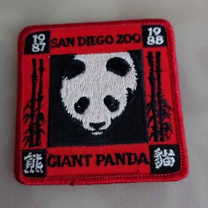 Parche bordado de panda gigante del zoológico de San Diego 1987-88 - Imagen 1 de 2