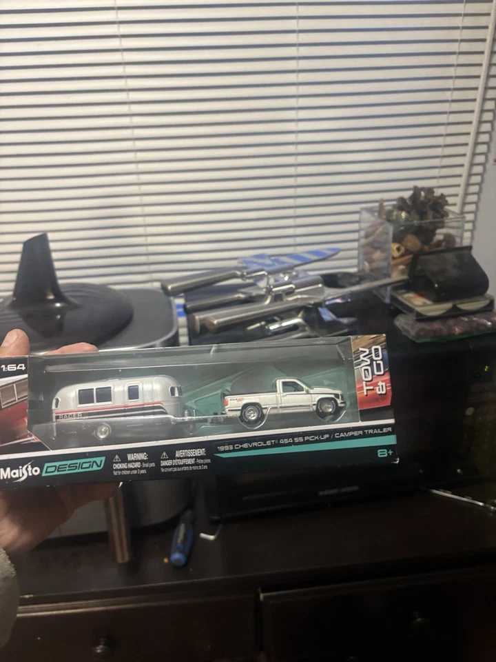 Remolque Chevrolet 454 SS 1993 camioneta y cámper Maisto Transport remolque y marcha Foto 1 de 1