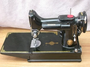 Alte Singer 221k Featherweight Nähmaschine - Bild 1 von 16