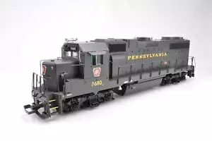 USA Trains G Gauge R22210 DCC Sound Pennsylvania Green GP38-2 Diesel Locomotive - Picture 1 of 6