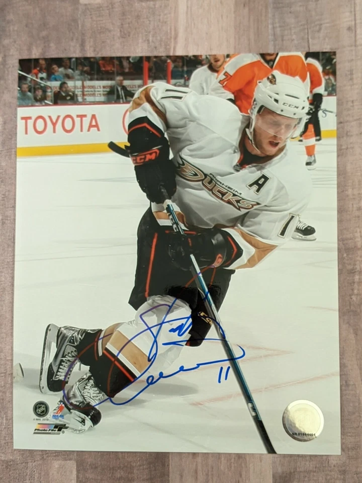 Archivo de fotos 8x10 firmado por Saku Koivu certificado de autenticidad Anaheim Ducks Canadiens Captain Foto 1 de 1