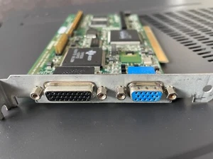 Matrox MGA - Power Graphics 2MB PCI - Picture 1 of 3