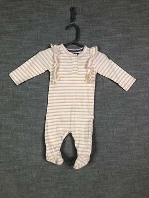 7 For All Mankind 连体裤婴儿 GIrls 0 3 个月粉色条纹长袖褶边 — 第 1/4 张图片