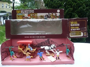 Timpo Toys SELTENE ORIGINALVERPACKUNG REF. 352 SURREY WITH 5 APACHES Wild West - Bild 1 von 8