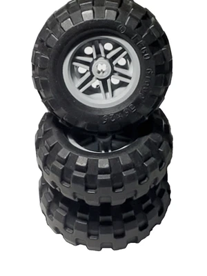 Lote Lego de 3 pneus e rodas de baixa quilometragem 56X26 pneus balão LUZ cinza azulado - Imagem 1 de 4