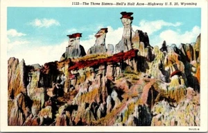 Postal The Three Sisters Hell's Half Acre Highway EE. UU. 20 Wyoming WY - Imagen 1 de 2