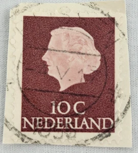 Netherlands Postage ~ Queen Juliana ~ Brown 10₵ Stamp ~ Posted ~1953 ~ B392 - Picture 1 of 6