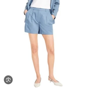 Neu mit Etikett Old Navy Damenshorts Gr. L staubblau plissiert extra hoher Bund 5 Zoll Schrittlänge - Bild 1 von 12