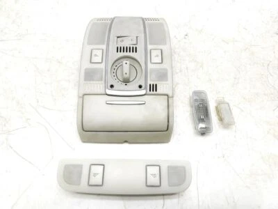 Audi A6 C6 4F Saloon 2005 LHD 2.4 Front seat roof light lamp set 4F0947135BE - Image 1 of 4