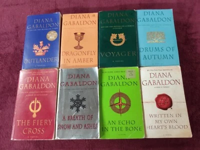 8 DIANA GABALDON PB NOVELS ALL 8 OF THE OUTLANDER SERIES GOOD TO VG CONDITION! Foto 1 de 4