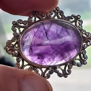 Vintage gepunzt Sterlingsilber getestet Amethyst verzierte Fassung Brosche..35 mm.. - Bild 1 von 21