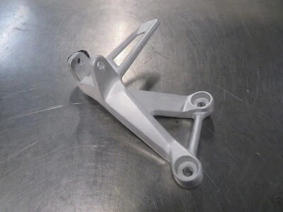 EB1197 2022 22 HONDA CB500F 500 REAR FOOT REST BRACKET PILLION - Image 1 of 4