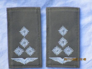 Bw -Insignias : Capitán Estado Mayor, Fuerza Aérea, Blanco / Oliva, - Imagen 1 de 2