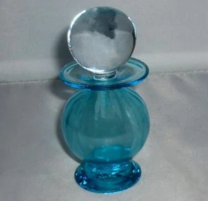 STUNNING HAND BLOWN SIGNED BATH AQUA TURQUOISE BLUE GLASS PERFUME SCENT BOTTLE - Picture 1 of 1
