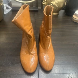 Sbicca Women’s Collection Patent Leather Brown Heels Boots Size 8 Shoes Casual - Picture 1 of 8