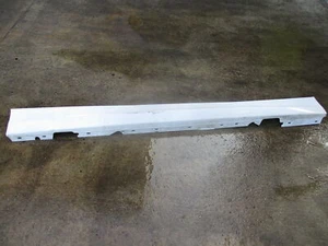 FALDA LATERAL BMW E81 E82 E88 SERIE 1 DRIVERS SE ESTÁNDAR BLANCO ALPINO AM153 - Imagen 1 de 6