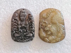 Schöner Malachit Buddha & Drache geschnitzte Perlen Anhänger, gelocht zum Tragen! - Bild 1 von 2