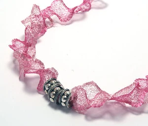 ONE METRE MID PINK METALLIC WIRE MESH RIBBON FROM MENONI ITALY, LIKE WIRELACE - Picture 1 of 2