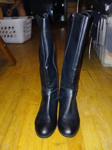BCBG BCBGeneration Size 7.5 M Black Faux Leather Womens BOOTS Kendall - Picture 1 of 5