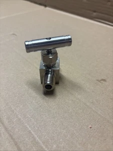 Swagelok SS-20KM4-F4-SH Needle Valve - Picture 1 of 3