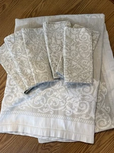 Yves Delorne Paris Tablecloth & Napkins 6 Off White Damask 67 X 88” - Picture 1 of 7