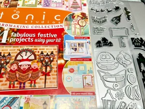 30C / TONIC CHRISTMAS CHOIR KIT DIE STAMP MAGAZINE PAPERCRAFT CARD MAKER SING - Picture 1 of 8