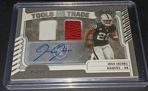 JOSH JACOBS 2022 ABSOLUTE TOOLS OF THE TRADE #TTD27 DUAL MATERIAL AUTOGRAMME /99 - Bild 1 von 3