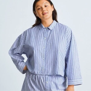 Top Everlane Algodón PJ Cuadrado Botón Corto Frontal Azul y Blanco Rayas Manga Larga - Imagen 1 de 7