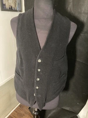 WOW! Georgio Armani Wool/ Silk Blend Men's Black Vest Size 40. Film Collection - Image 1 of 4