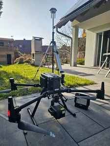 DJI Matrice 300 RTK avec H20T, 9 batteries, mallette de chargement, 2 manettes *facture - Photo 1/10