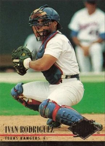 1994 Fleer Ultra Ivan Rodriguez Texas Rangers #132 - Picture 1 of 2